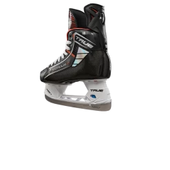 True HZRDUS 7X Schlittschuhe Intermediate 9 True HZRDUS 7X Schlittschuhe Intermediate -Hockey-Ausrüstungsgeschäft 2023 Hockey HZRDUS PlayerSkate 9X BackAngle Outside 2000x2000 e408e4b