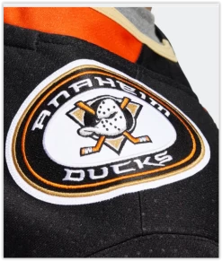 DUCKS HOME AUTHENTIC JERSEY Adidas -Hockey-Ausrüstungsgeschäft Screen Shot 01 25 23 at 06 30 PM 004