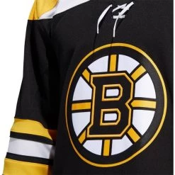Boston Bruins Adidas Authentic Primegreen NHL Trikot Home Schwarz 8 Boston Bruins Adidas Authentic Primegreen NHL Trikot Home Schwarz -Hockey-Ausrüstungsgeschäft image 131118 5